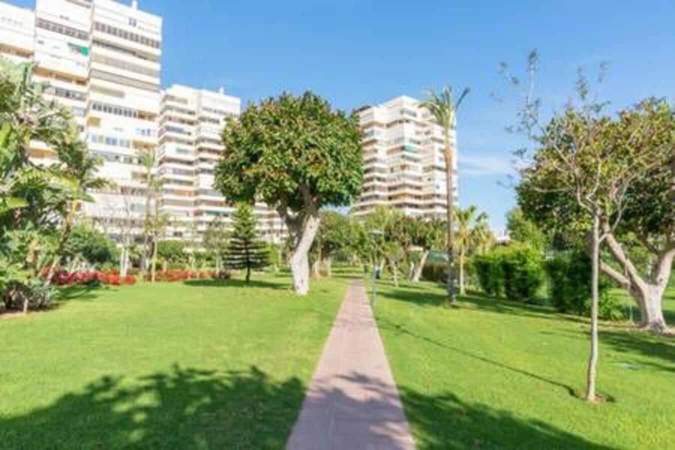 Playamar Waterfront Exclusive Apartment And Views Tower 2 Fl 14 Torremolinos Esterno foto