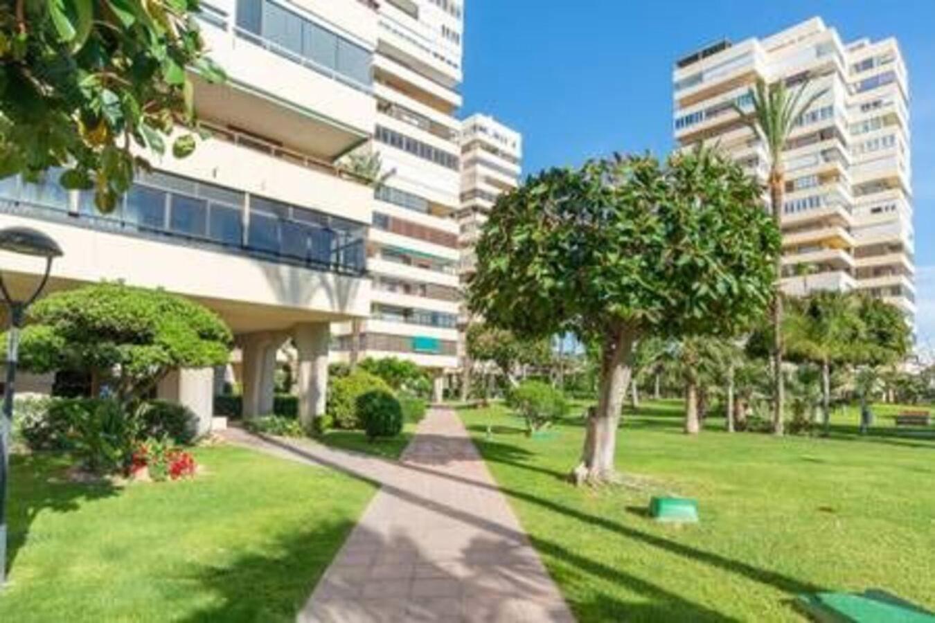 Playamar Waterfront Exclusive Apartment And Views Tower 2 Fl 14 Torremolinos Esterno foto
